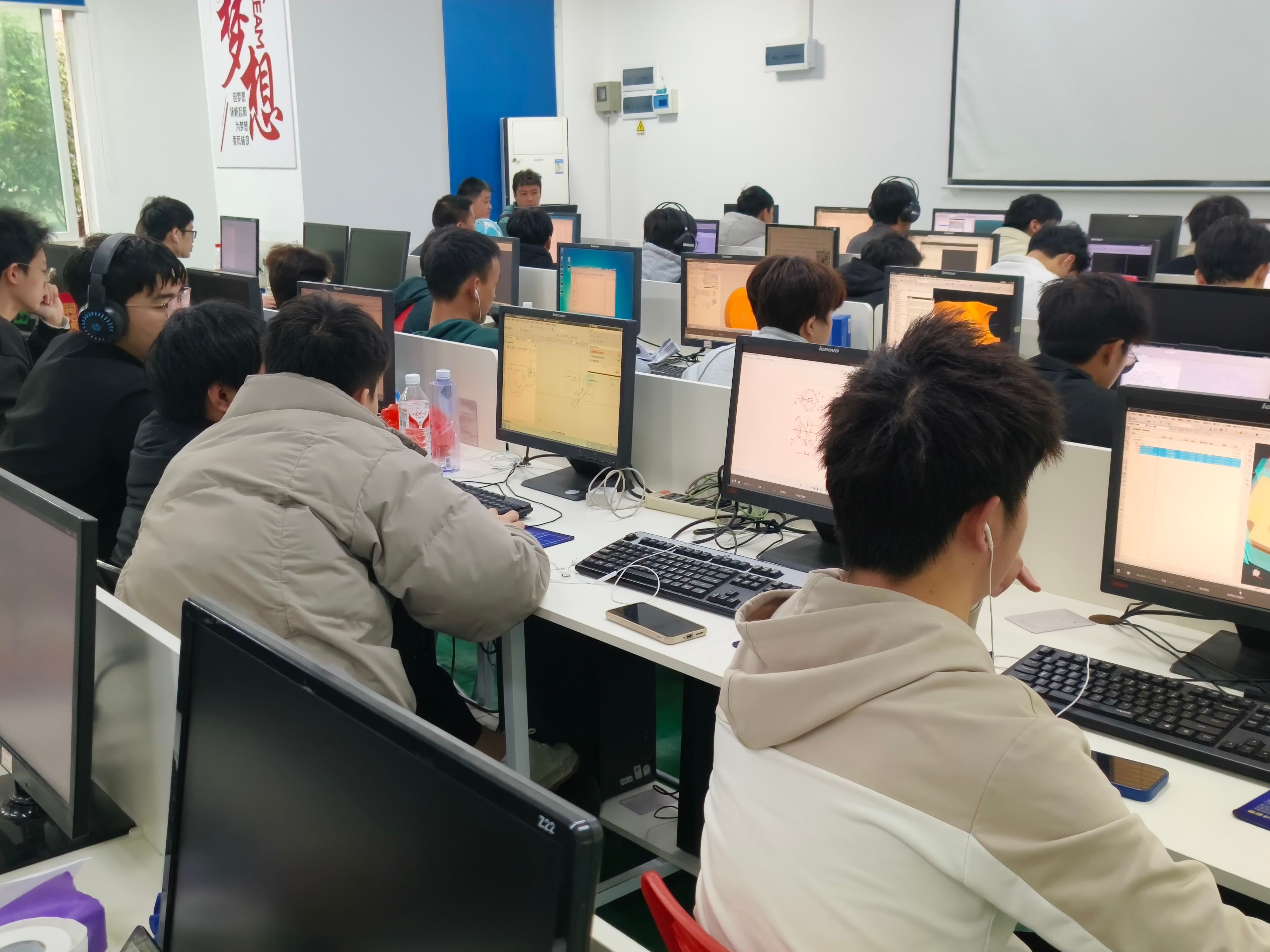 cnc编程入门(cnc编程入门自学视频教程)