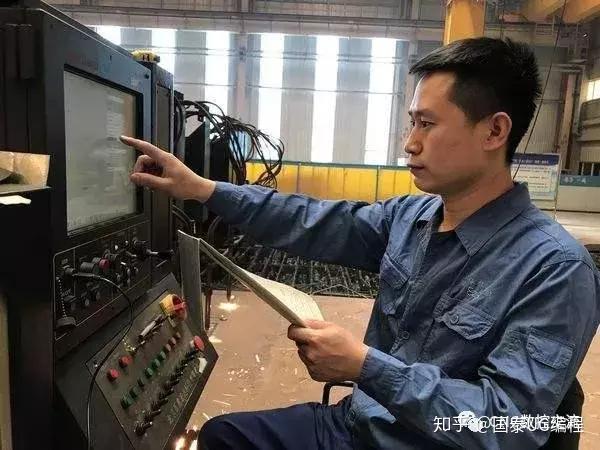 30岁学编程太晚了(30岁改行做什么比较好) 30岁学编程太晚了(30岁改行做什么比较好)