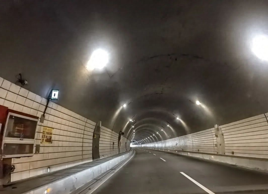 高速隧道灯光使用规则全解析(高速隧道灯光使用规则全解析图) 高速隧道灯光使用规则全解析(高速隧道灯光使用规则全解析图)